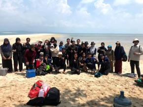Ilmu Kelautan Universitas Bangka Belitung telah melaksanakan kegiatan kuliah lapangan di Pulau Panjang, Kabupaten Bangka Tengah
